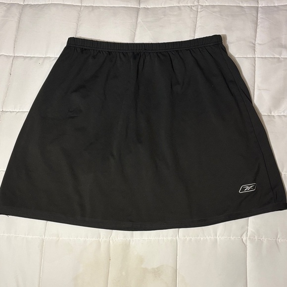 Reebok Play Dry Black Skort Tennis Golf Pickleball Activewear - Picture 1 of 8